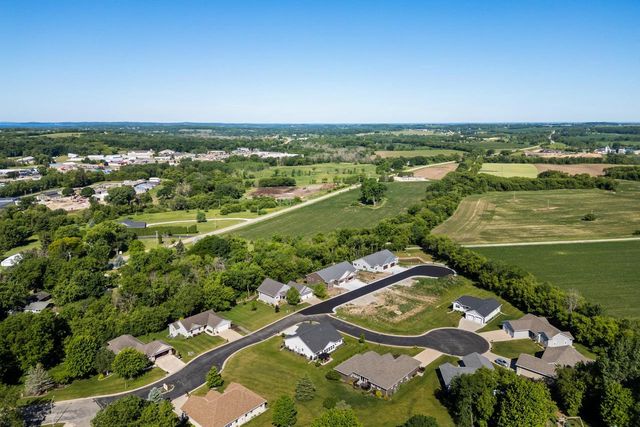 754 Kensington Drive, Ripon, WI 54971