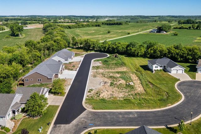 754 Kensington Drive, Ripon, WI 54971