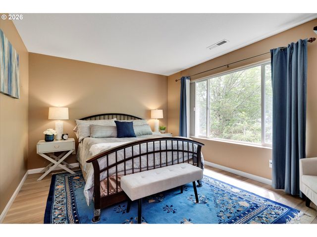5584 Ne CADDIS Dr, Hillsboro, OR 97124