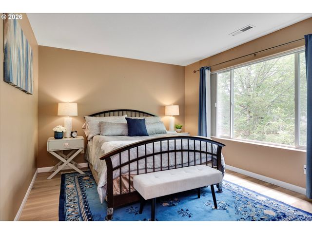 5584 Ne CADDIS Dr, Hillsboro, OR 97124