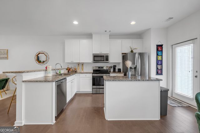 909 Ambient Way SW, Atlanta, GA 30331