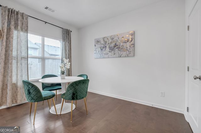 909 Ambient Way SW, Atlanta, GA 30331