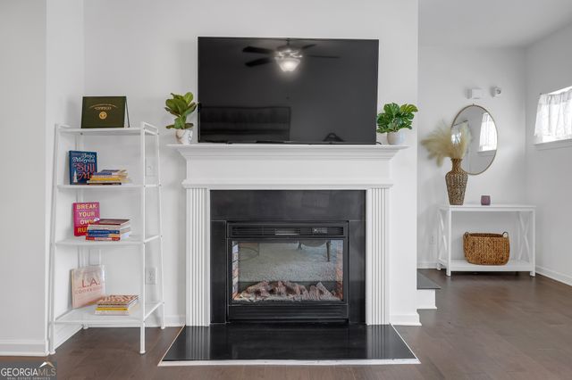 909 Ambient Way SW, Atlanta, GA 30331