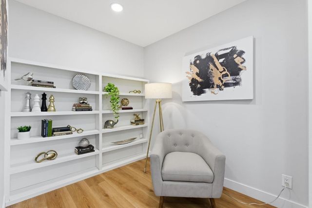 901 Swan Street, Foster City, CA 94404