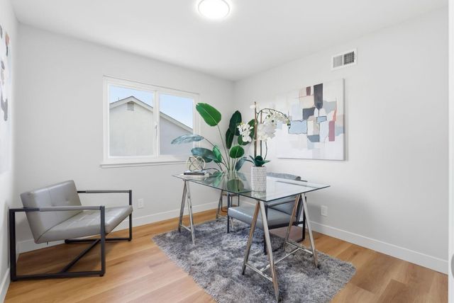 901 Swan Street, Foster City, CA 94404