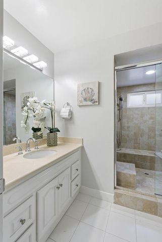 901 Swan Street, Foster City, CA 94404