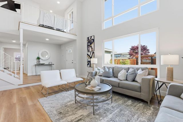 901 Swan Street, Foster City, CA 94404