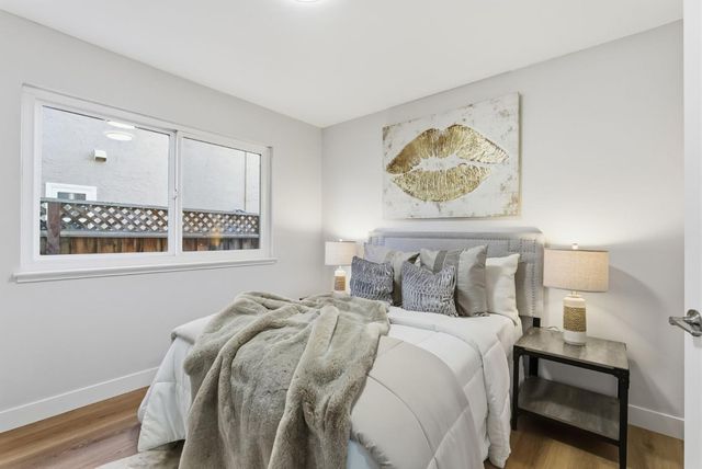 901 Swan Street, Foster City, CA 94404