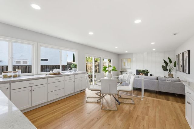 901 Swan Street, Foster City, CA 94404