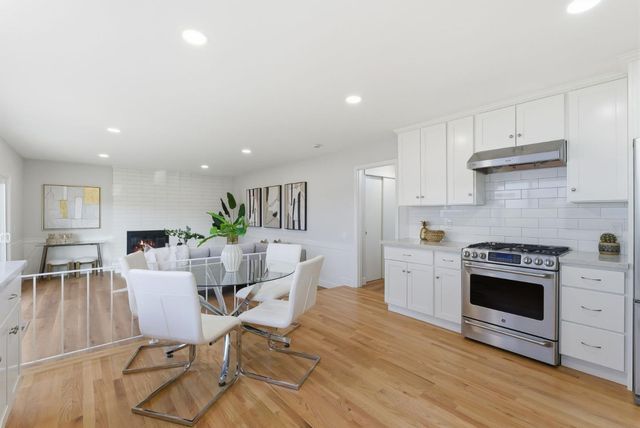 901 Swan Street, Foster City, CA 94404