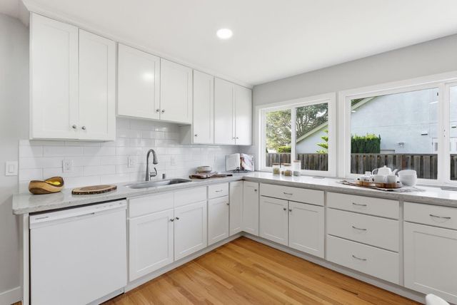 901 Swan Street, Foster City, CA 94404