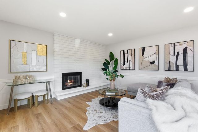 901 Swan Street, Foster City, CA 94404