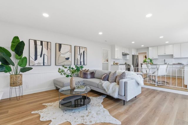 901 Swan Street, Foster City, CA 94404