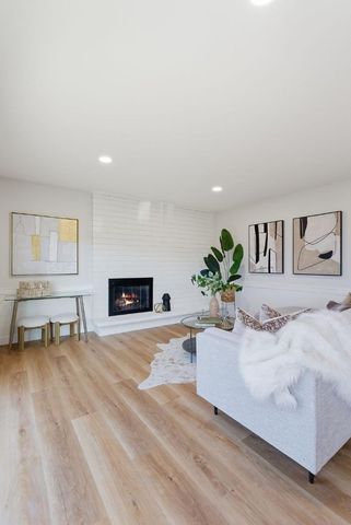 901 Swan Street, Foster City, CA 94404