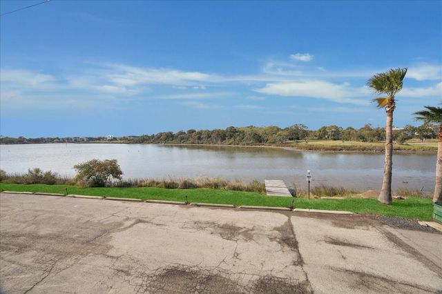 709 Gale Street 26, Seabrook, TX 77586