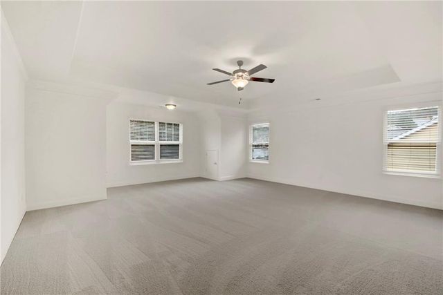 5665 Valley Loop, Fairburn, GA 30213