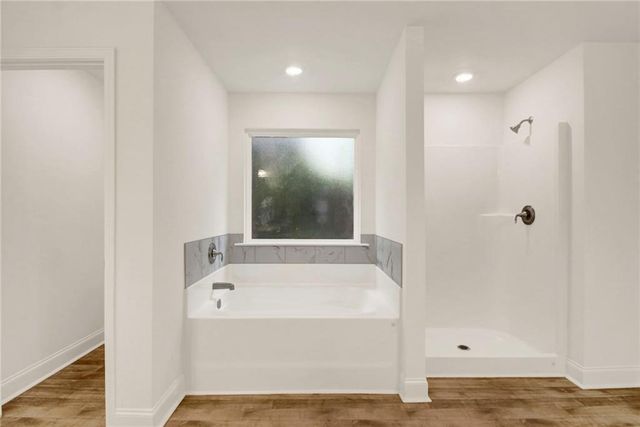 5665 Valley Loop, Fairburn, GA 30213