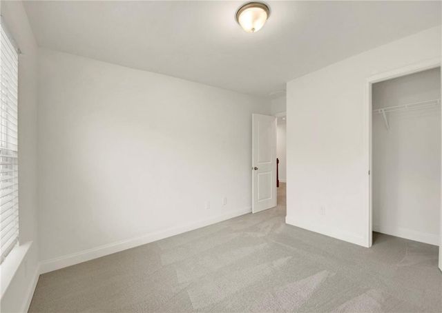 5665 Valley Loop, Fairburn, GA 30213