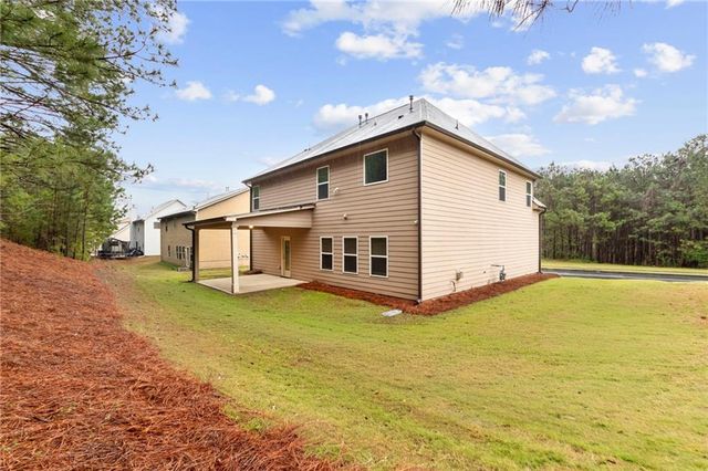 5665 Valley Loop, Fairburn, GA 30213