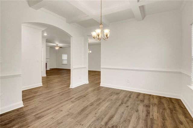 5665 Valley Loop, Fairburn, GA 30213