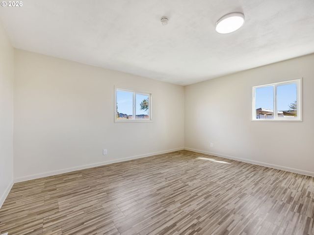 92277 YOUNGS RIVER Rd, Astoria, OR 97103