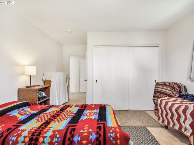 92277 YOUNGS RIVER Rd, Astoria, OR 97103