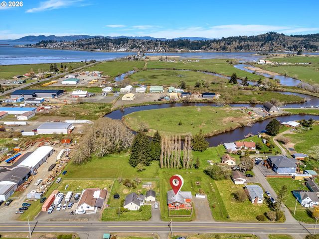 92277 YOUNGS RIVER Rd, Astoria, OR 97103