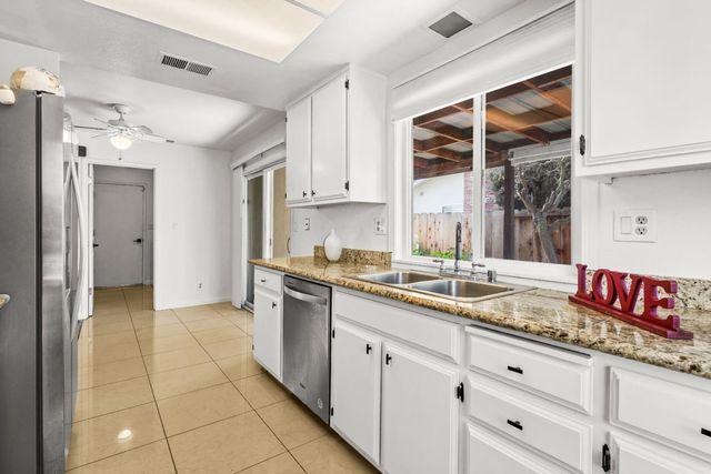 2320 Lido Circle, Stockton, CA 95207