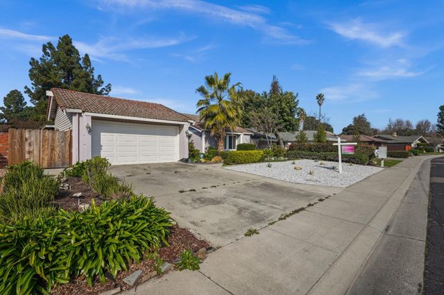 2320 Lido Circle, Stockton, CA 95207