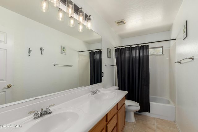 18402 E OAK HILL Lane, Queen Creek, AZ 85142