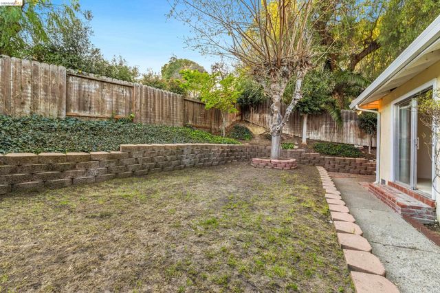 2942 Roosevelt Ln, Antioch, CA 94509