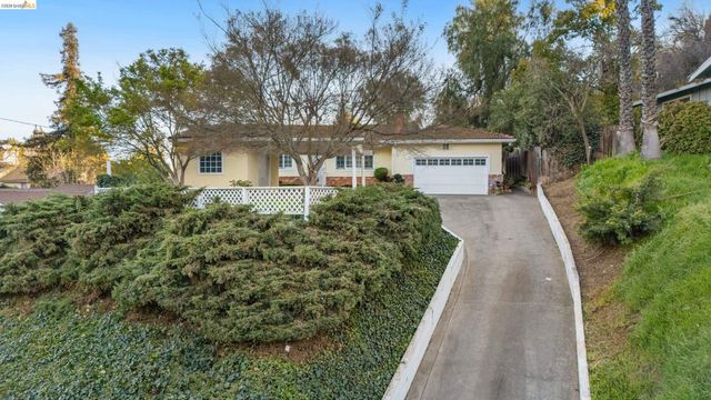 2942 Roosevelt Ln, Antioch, CA 94509