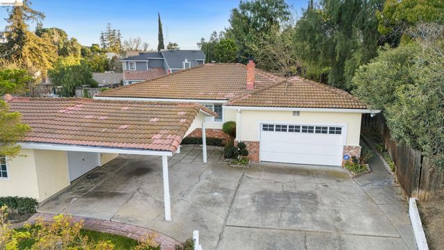 2942 Roosevelt Ln, Antioch, CA 94509