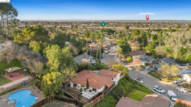 2942 Roosevelt Ln, Antioch, CA 94509