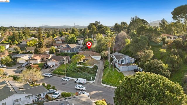 2942 Roosevelt Ln, Antioch, CA 94509