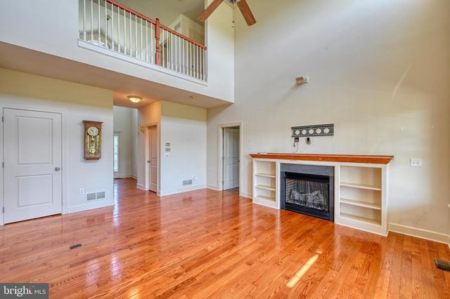 484 RACE RD, Richland, PA 17087