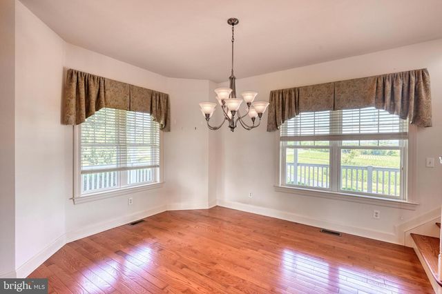 484 RACE RD, Richland, PA 17087
