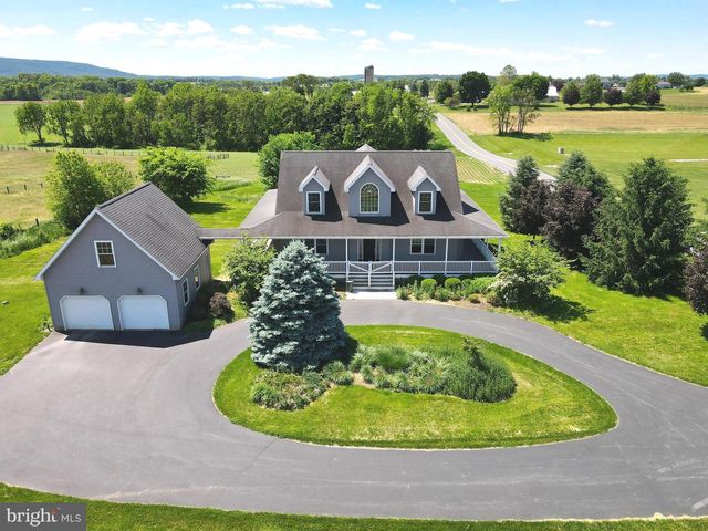 484 RACE RD, Richland, PA 17087