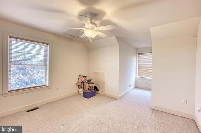 484 RACE RD, Richland, PA 17087