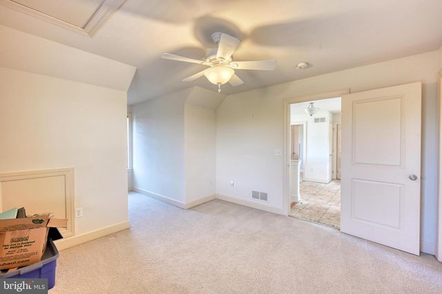 484 RACE RD, Richland, PA 17087