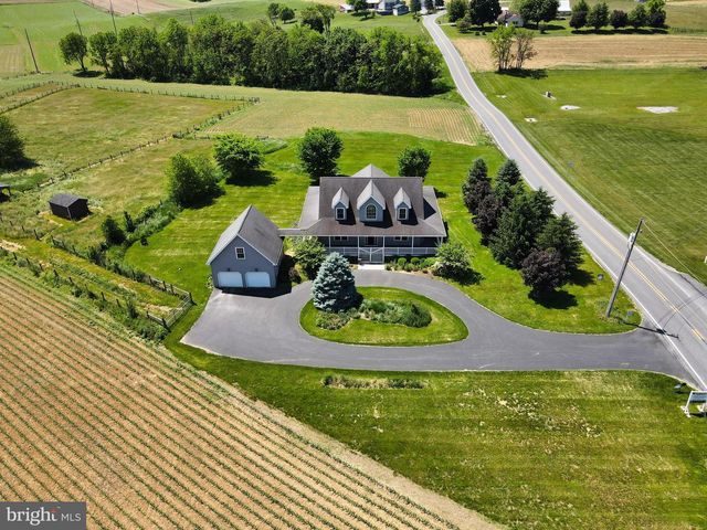 484 RACE RD, Richland, PA 17087