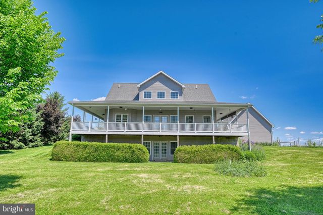 484 RACE RD, Richland, PA 17087