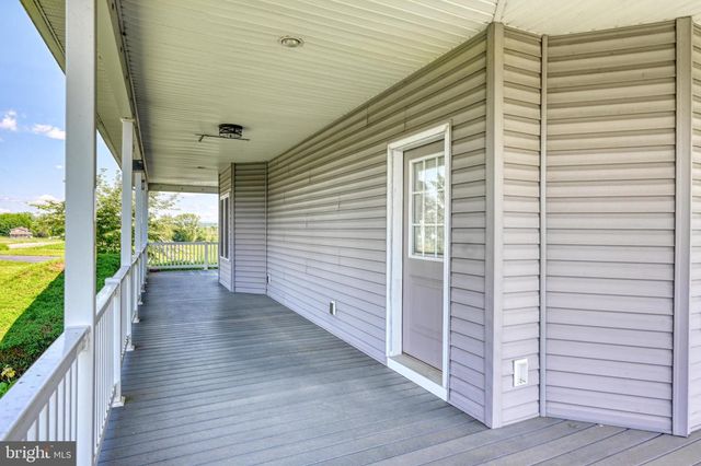 484 RACE RD, Richland, PA 17087