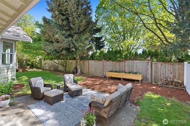 2219 Kibler Avenue, Enumclaw, WA 98022