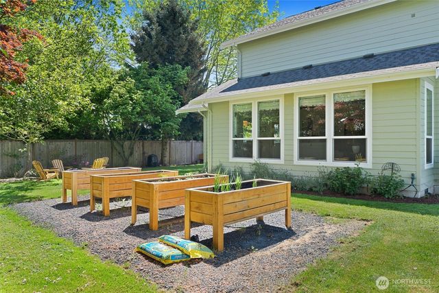 2219 Kibler Avenue, Enumclaw, WA 98022