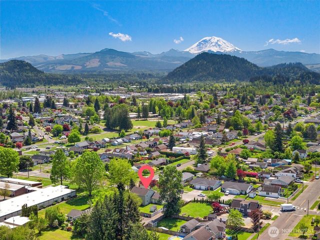 2219 Kibler Avenue, Enumclaw, WA 98022