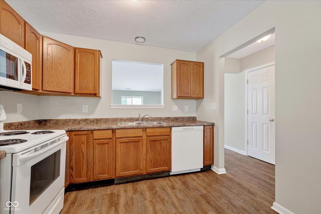 10747 Mistflower Way, Indianapolis, IN 46235