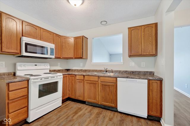 10747 Mistflower Way, Indianapolis, IN 46235