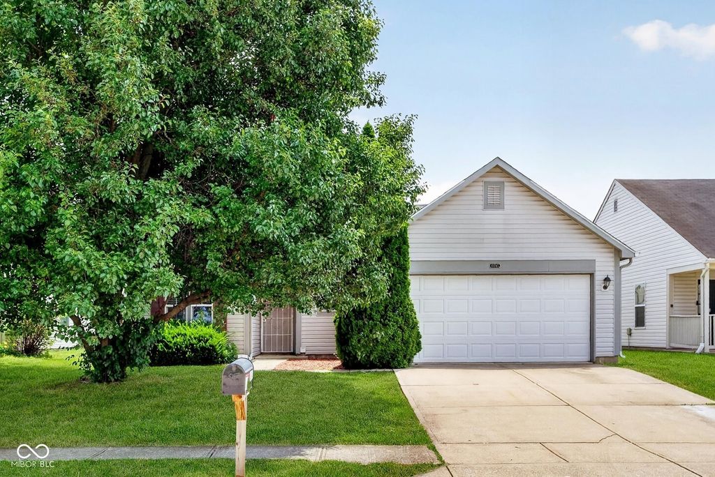 10747 Mistflower Way, Indianapolis, IN 46235