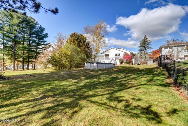 45 Coolidge Road, Amsterdam, NY 12010